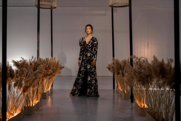 Unearth unique surprises with the zombies mystery box!